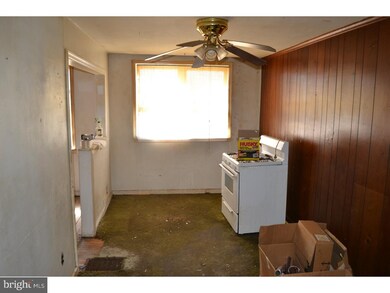 732 Crescent Dr, Glenolden, PA 19036 - photo 5