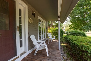 16 Woodside Dr, Londonderry, NH 03053 - photo 2