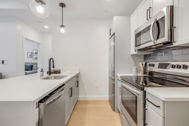 34 Munroe St unit 613, Lynn, MA 01901 - photo 2