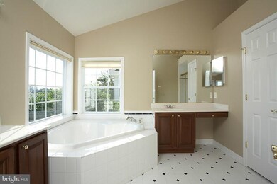 46168 Aisquith Terrace, Sterling, VA 20165 - photo 3