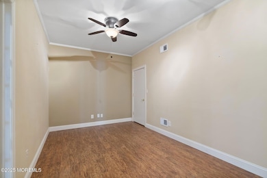 24 Little Leaf Ln, Howell Township, NJ 0