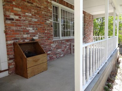 11 Valleyview Dr, MerriMacK, NH 03054 - photo 2