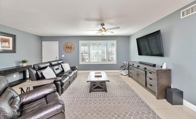 3208 W McRae Way-large-003-008-3208 W Mc