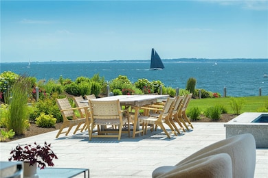 Al Fresco Dining