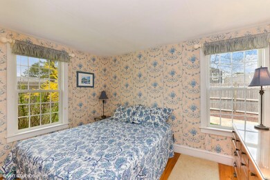 06_14LoraLane_18_Bedroom_MLSuse_1500x150
