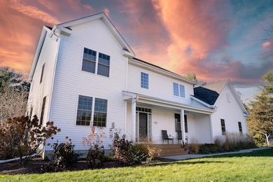 530 Sycamore, Shelburne, VT 05482 - photo 2