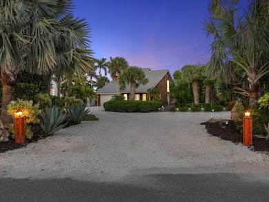 140 N Casey Key Rd, Osprey, FL 34229 - photo 2