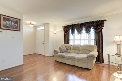 22051 Manning Square, Sterling, VA 20166 - photo 5