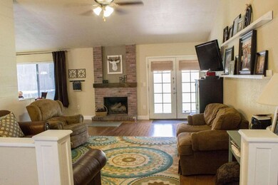 FamilyRoom (1)