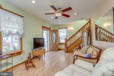 323 Walnut St, Delanco, NJ 08075 - photo 2