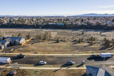 764 NW 13th St, Redmond, OR 97756 - photo 3