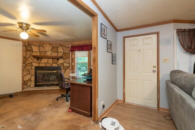 715 W Franklin-5
