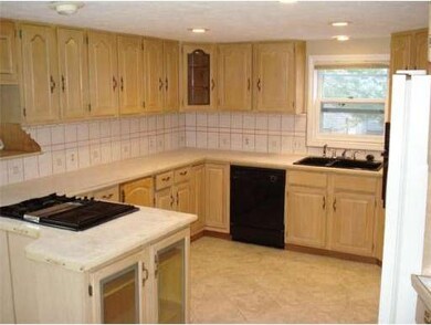 79 Derry Rd, Methuen, MA 01844 - photo 5