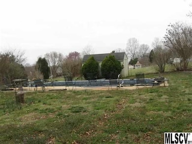 625 Colonial Dr, Statesville, NC 28625 - photo 7