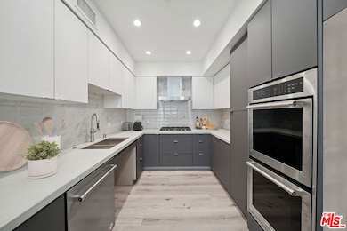 1051 S Corning St unit 102, Los Angeles, CA 90035 - photo 5