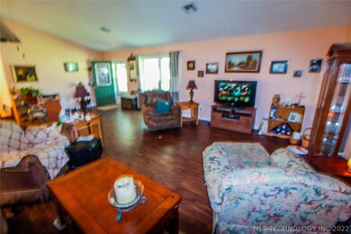 121093 S 4156 Rd, Eufaula, OK 74432 - photo 6