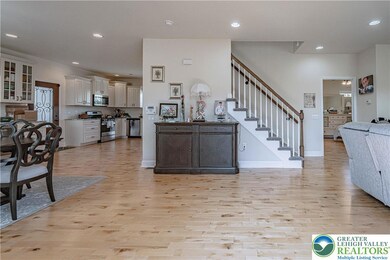 3330 E Columbia St unit 3332, Whitehall, PA 18052 - photo 3