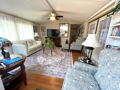 405 Sundance Way unit 64, Lady Lake, FL 32159 - photo 7