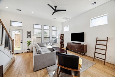 1512 Fulton St, Houston, TX 77009 - photo 4