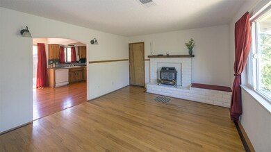 Livingroom2