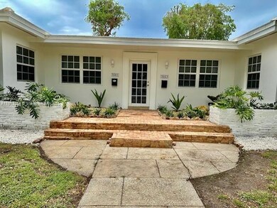 3801 Ponce de Leon Blvd unit Efficiency, Coral Gables, FL 33134 - photo 3