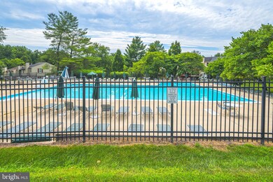 18715 Winding Creek Place, Germantown, MD 20874 - photo 6