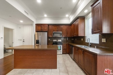 10765 Wilkins Ave unit 8, Los Angeles, CA 90024 - photo 5