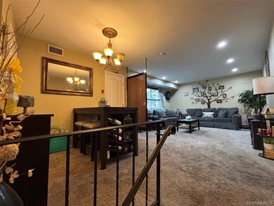 186 Lake Pointe Cir, Middle Island, NY 11953 - photo 2