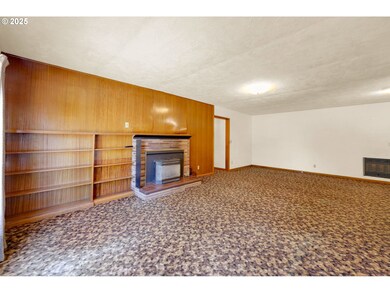 1331 G St, Springfield, OR 97477 - photo 5