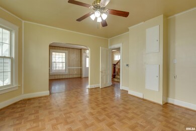 618 W 17th St, Davenport, IA 52803 - photo 6