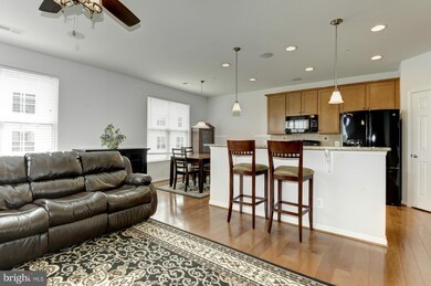 9531 Mine Gap Way unit 12H, Manassas, VA 20110 - photo 4