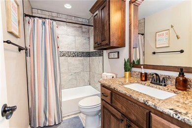 1917 Glenbrook Dr, Shawnee, OK 74804 - photo 7