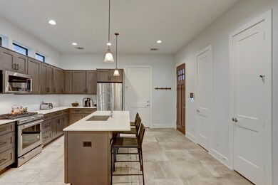 212 E 32nd St, Houston, TX 77018 - photo 7