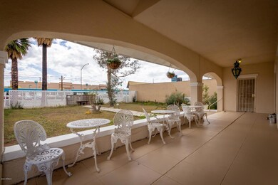 L Shaped Covered Porch