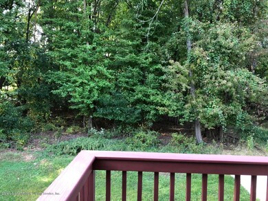 88 El Camino Loop, Staten Island, NY 10309 - photo 3