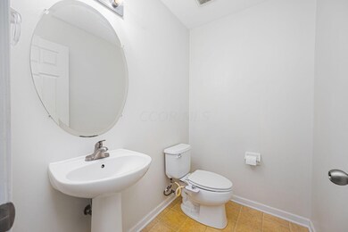 8-web-or-mls-654 Grove Cir-8