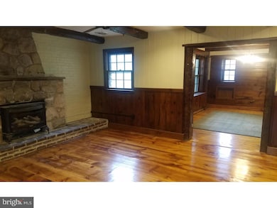 1371 Old Airport Rd unit FRONT, Douglassville, PA 19518 - photo 4