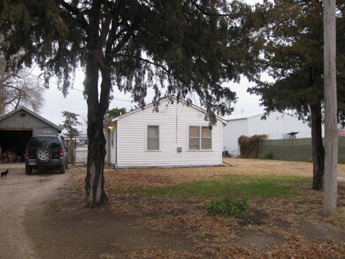 3041 W Kathryn Dr, Garden City, KS 67846 - photo 3