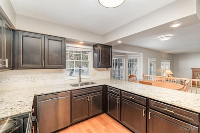 10115 Fox Chase Dr, Loveland, OH 45140 - photo 5