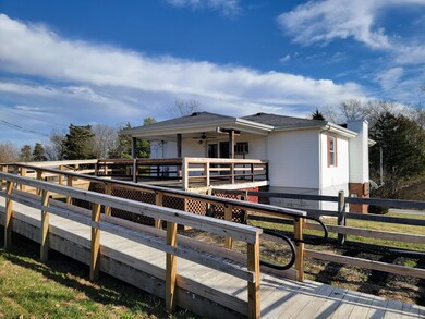 567 Hughley Ln, Harrodsburg, KY 40330 - photo 2