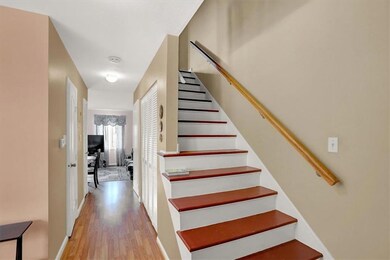 1120 Canterbury Square Square N, Indianapolis, IN 46260 - photo 2