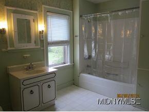 Large 11x7 Bathroom