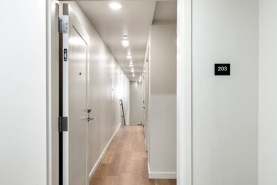 59 E Park St unit 203, Butte, MT 59701 - photo 2