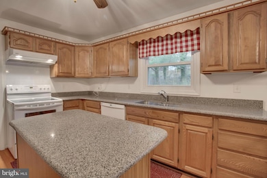 38 Chautaugua Rd, Arnold, MD 21012 - photo 7