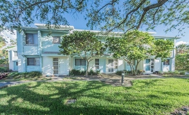 917 Coquina Ln unit 4, Vero Beach, FL 32963 - photo 2