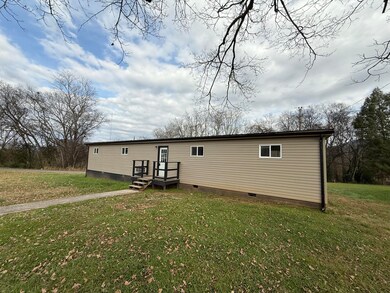 232 W Legion West Cir, Pikeville, TN 37367 - photo 2