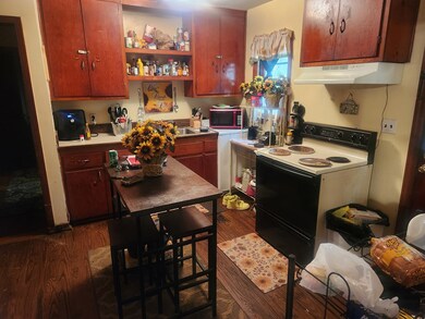 1209 W Waddell Ave, Albany, GA 31707 - photo 4