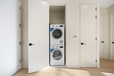 Oasis Astoria unit 3-A, Long Island City, NY 11106 - photo 5