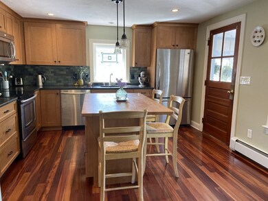 4 Farnum St, South Grafton, MA 01560 - photo 6