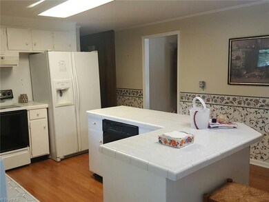 104 Lynn Dr, Archdale, NC 27263 - photo 7